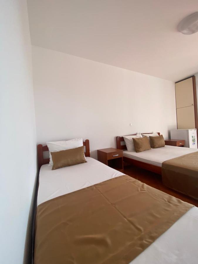 Delux Apartmani Dobra Voda Bagian luar foto