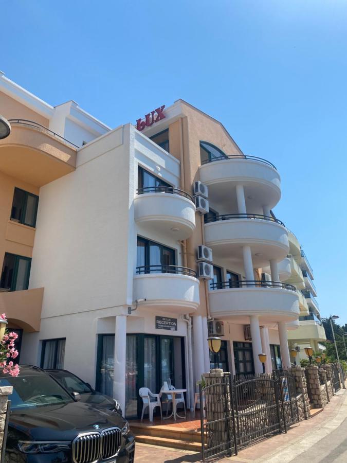 Delux Apartmani Dobra Voda Bagian luar foto